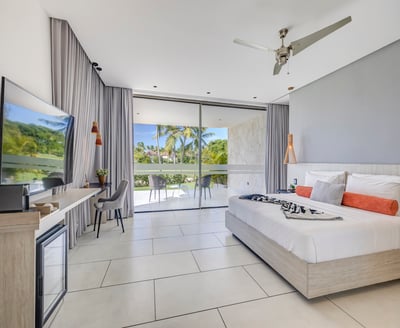Luxury Villa Photo #31