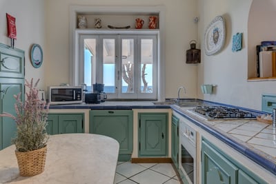 Luxury Villa Photo #47