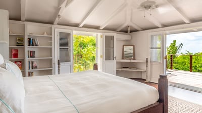 Luxury Villa Photo #36