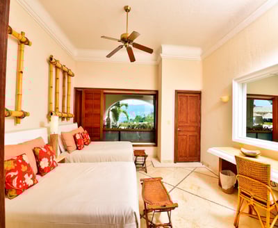 Luxury Villa Photo #57
