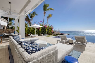 Luxury Villa Photo #14