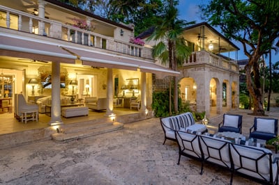 Luxury Villa Photo #3