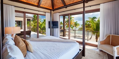 Luxury Villa Photo #17