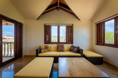 Luxury Villa Photo #24
