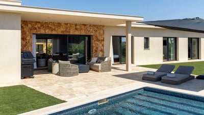 Luxury Villa Photo #4