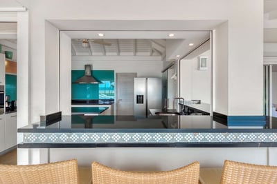 Luxury Villa Photo #9