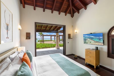 Luxury Villa Photo #55