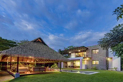 Luxury Villa Photo #4