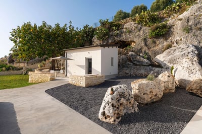 Luxury Villa Photo #36