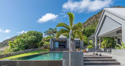 Luxury Villa Photo #3