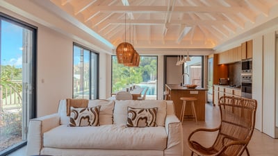 Luxury Villa Photo #24