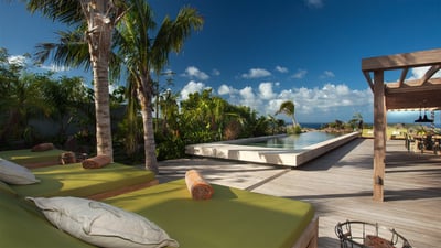 Luxury Villa Photo #17