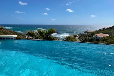 Luxury Villa Photo #4