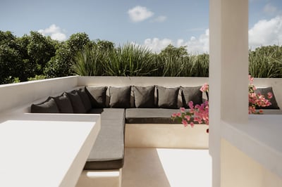 Luxury Villa Photo #6