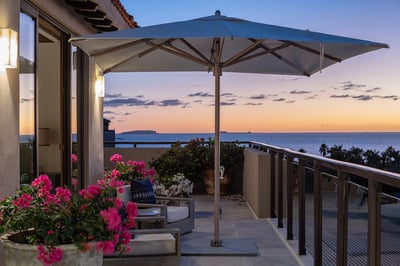 Luxury Villa Photo #12