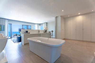 Luxury Villa Photo #74