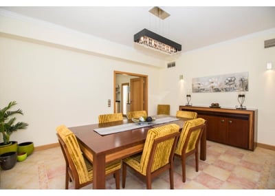 Luxury Villa Photo #7