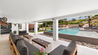 Lounge Areas