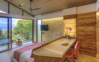 Luxury Villa Photo #17