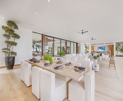 Luxury Villa Photo #22