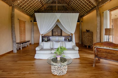 Luxury Villa Photo #10