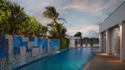 Luxury Villa Photo #14
