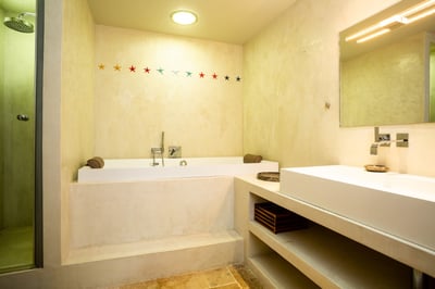 Luxury Villa Photo #30