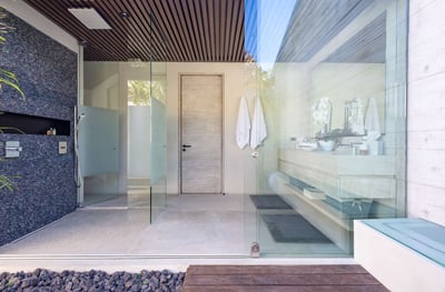 Luxury Villa Photo #28