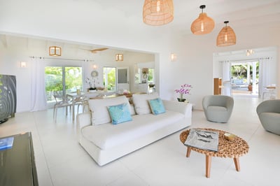 Luxury Villa Photo #30