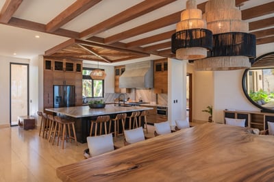 Luxury Villa Photo #30