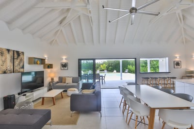Luxury Villa Photo #19