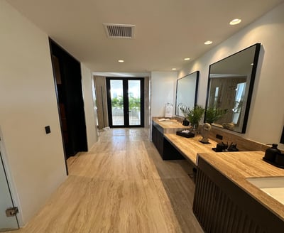 Luxury Villa Photo #54