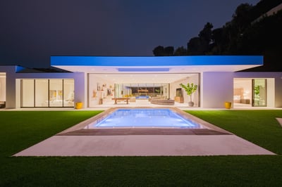 Luxury Villa Photo #2
