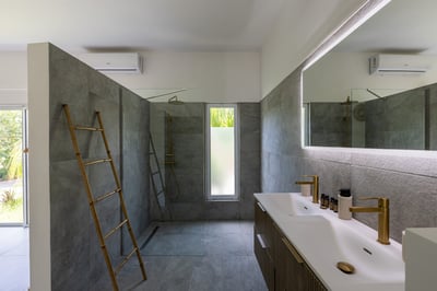 Luxury Villa Photo #54