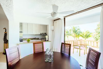 Luxury Villa Photo #2