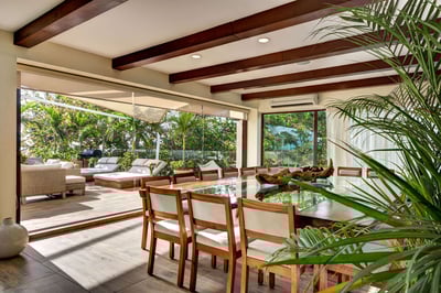 Luxury Villa Photo #13