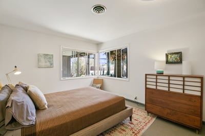 Luxury Villa Photo #30