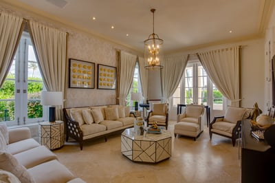 Luxury Villa Photo #24
