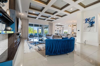 Luxury Villa Photo #11