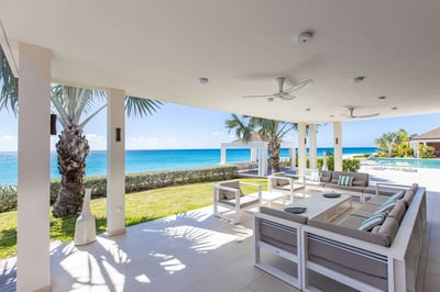 Luxury Villa Photo #12