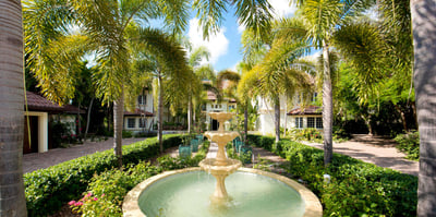 Luxury Villa Photo #4