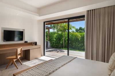 Luxury Villa Photo #22