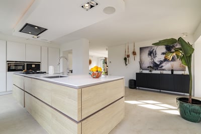 Luxury Villa Photo #22
