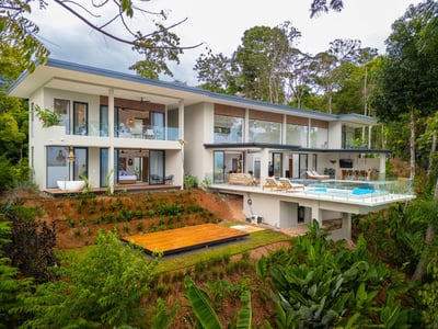 Luxury Villa Photo #2
