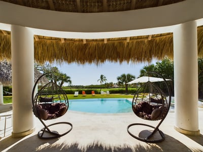 Luxury Villa Photo #8