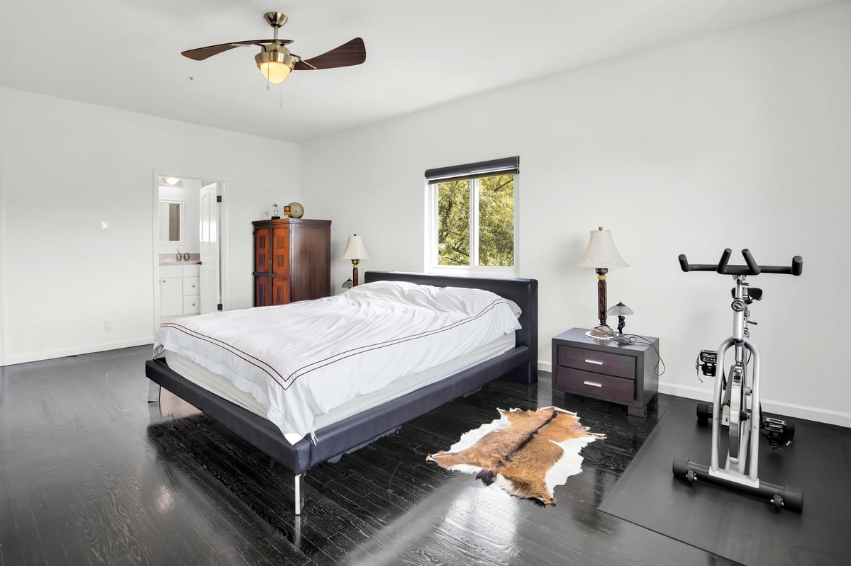 The Artist’s Summit