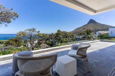 Luxury Villa Photo #16