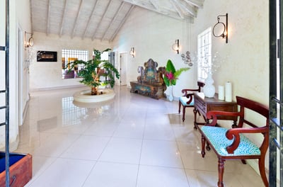 Luxury Villa Photo #10