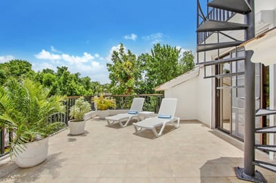 Luxury Villa Photo #14