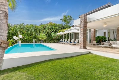 Luxury Villa Photo #7